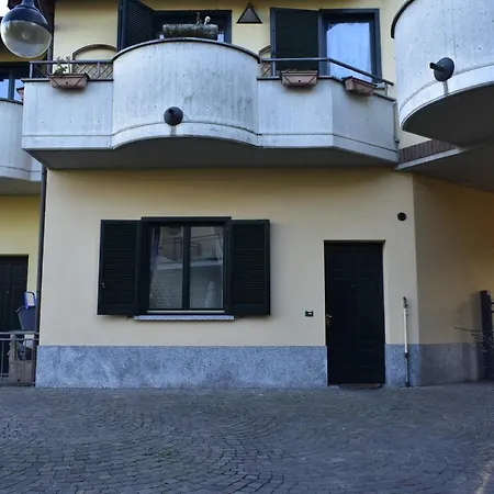 Romantic Apartament Near Malpensa