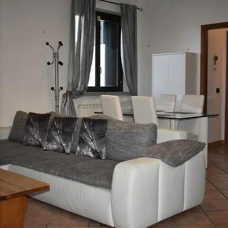 公寓 Romantic Apartament Near Malpensa 索马伦巴多