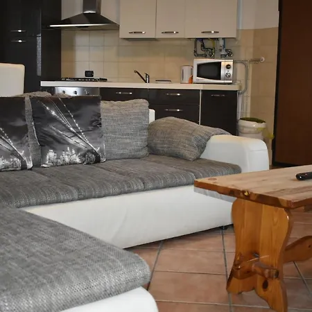 Romantic Apartament Near Malpensa 索马伦巴多